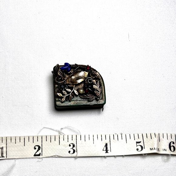 Antique German Novelty Tape Measure DRGM 168329 Leaf Motif Poured Glass 30 - Picture 3 of 12